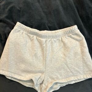 Aritzia sweat fleece cozy fleece shorts. Size small.